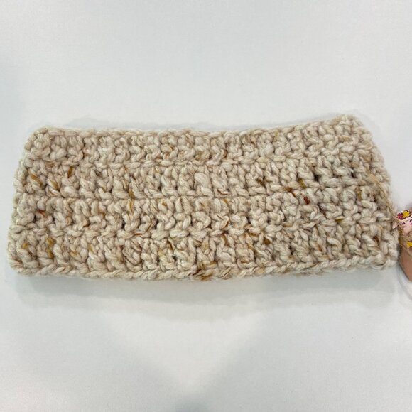 Handcrafted Beige Knit Headband With Wooden Buttons Cozy & Stylish Accessory NWT - Picture 5 of 8